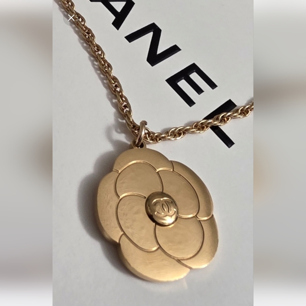 CHANEL Camellia Charm Pendant Necklace